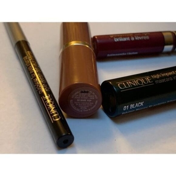 Clinique Make Up Bundle - Picture 4 of 4